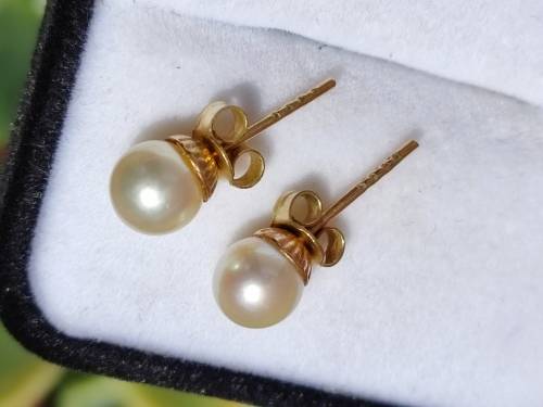 9CT GOLD CULTURED PEARL EARRINGS
