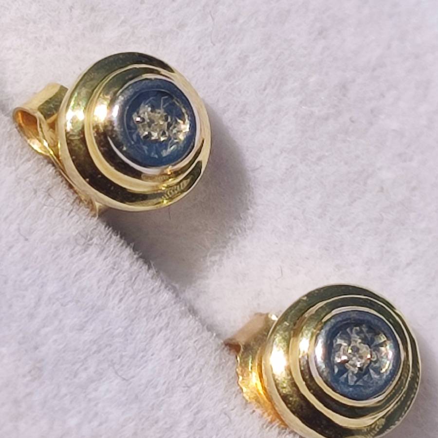 9CT  GOLD ROUND DIAMOND EARRINGS