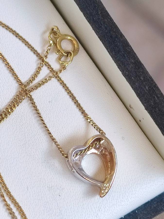 9ct Gold Diamond Heart Pendant and Chain Set