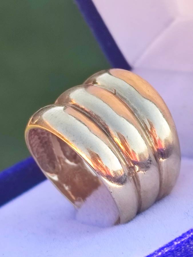 9ct Gold Three In One Dome Ring