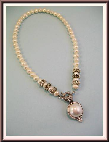Freshwater Pearls with matching pendant