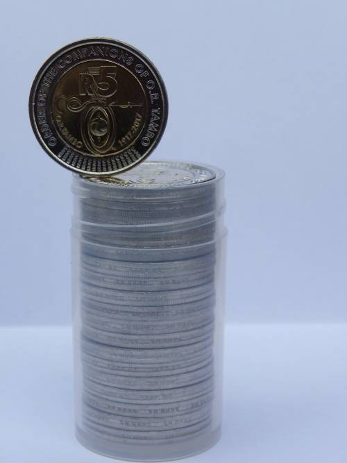 THE NEW COMMEMORATIVE R5 IN RECOGNITION OF THE ''ORDER OF THECOMPANIONS OF OR TAMBO''. 18 UNC P/TUBE