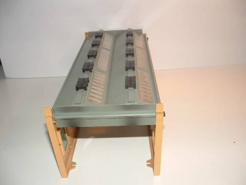 Hornby Dublo Engine Shed (2 - Road)