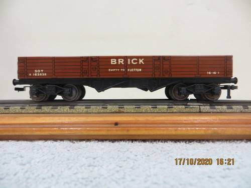 Hornby Dublo LWB wagons - Boxed x 3