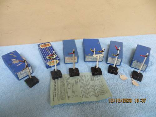 Hornby Dublo Boxed Electric Signals x 6