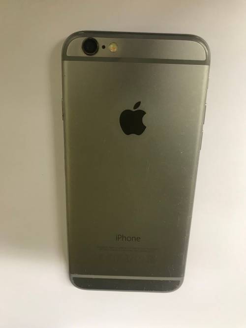 IPhone 6 16 GB + LuMee Light up selfie case !!!!