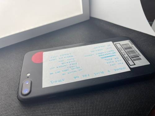 Warehouse Clearance : IPhone 7 Plus 256 GB + No touch ID  (Read Description)