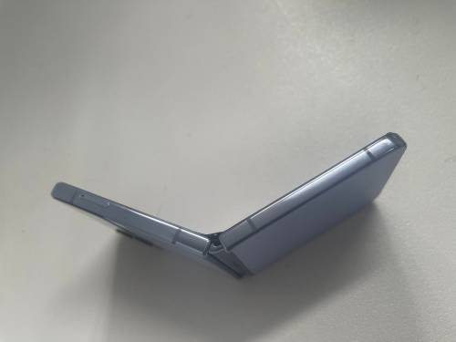 TRADE ON CLEARANCE : SAMSUNG Z FLIP 4 - PLEASE READ