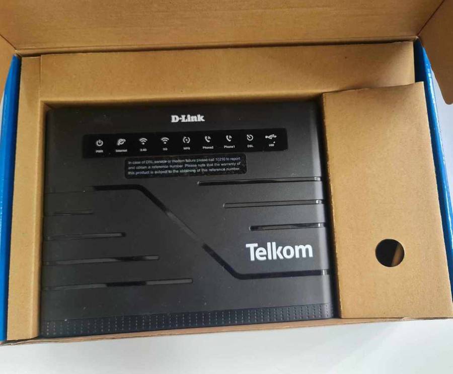 D-Link Fibre Ready Wireless AC1200 4-Port Modem Router - new