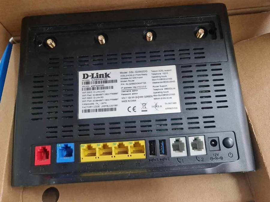 D-Link Fibre Ready Wireless AC1200 4-Port Modem Router - new