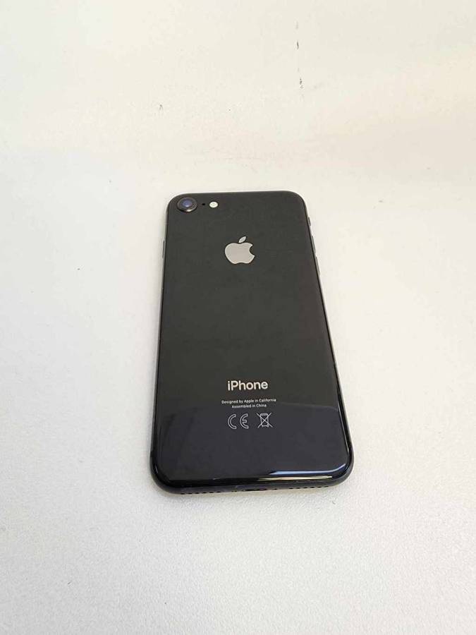 iPhone 8 64GB preowned
