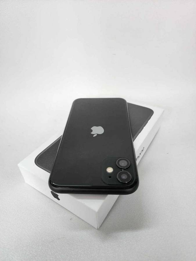 iPhone 11 128GB preowned