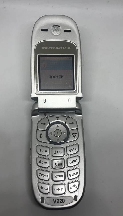 Retro Flip Phone - Motorola V220