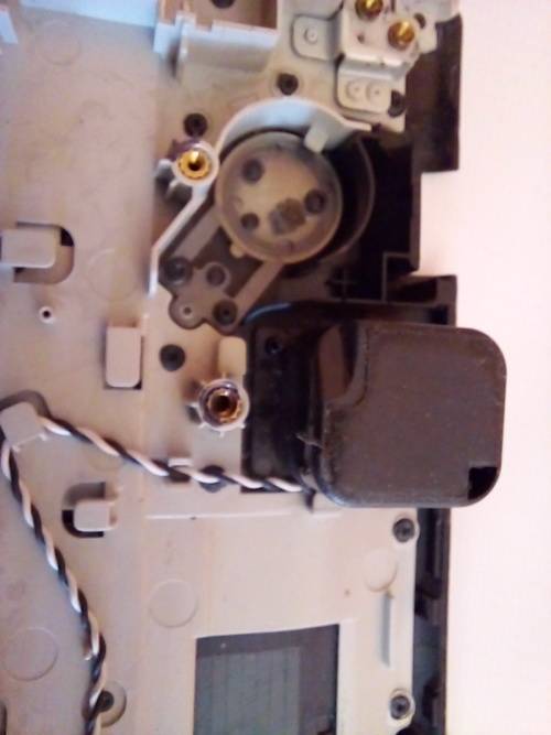 BA75-03416B Samsung 300E NP300E5A Keyboard, Touchpad, Speakers and top cover