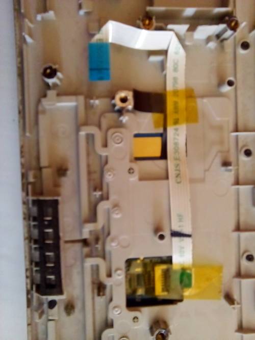 BA75-03416B Samsung 300E NP300E5A Keyboard, Touchpad, Speakers and top cover