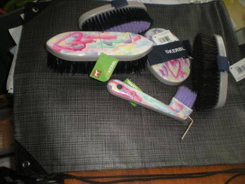 Equestrian, Horse Riding Grooming Set Hearts