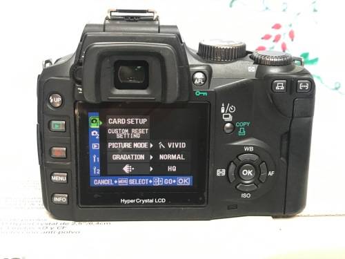 Olympus E-500 digital camera Body in very good working condition.