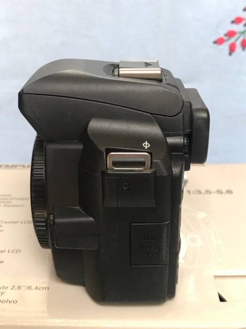 Olympus E-500 digital camera Body in very good working condition.