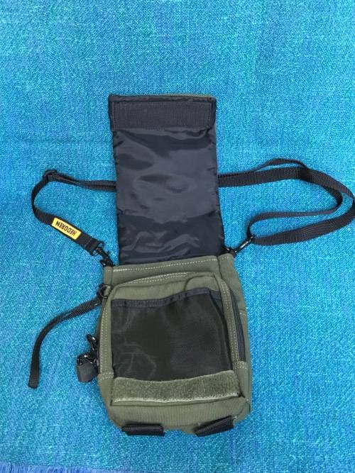 Hedgren canvas cross body bag,forbelt or shoulder bag 17cm x 20cm x 5-8cm, in good condition