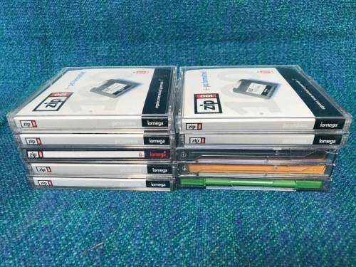 IOMEGA ZIP DRIVE  , vintage, in working condition