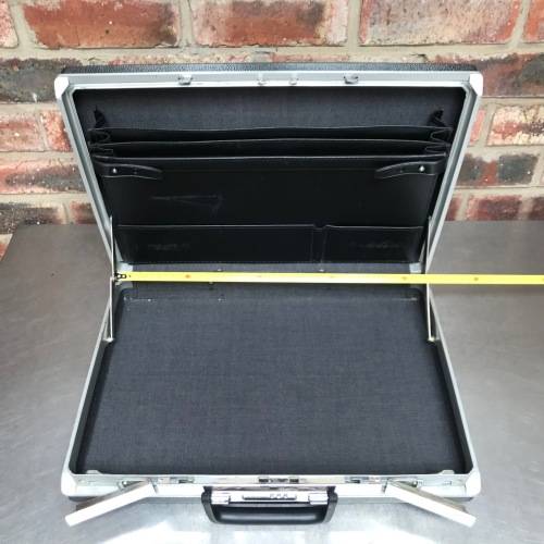 Vintage Samsonite Classic Black Hard Shell Slim Brief Case with Combo Lock, from 70/80ties Germany