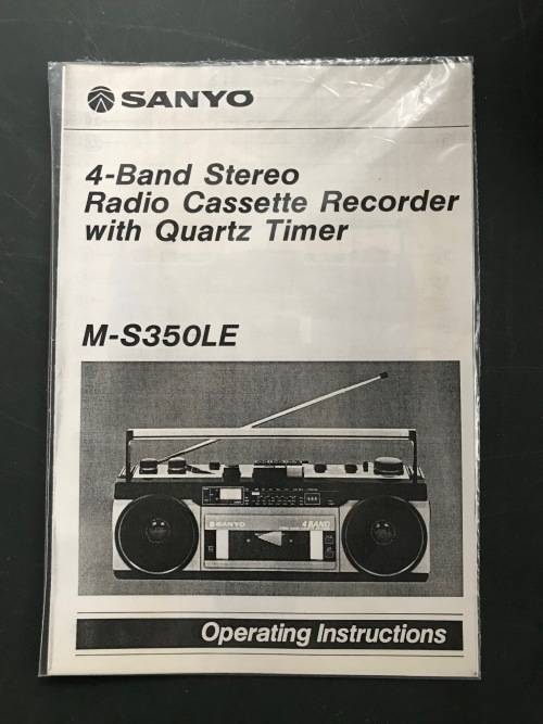 Sanyo M-S350LE 4-Band stereo portable vintage retro cassette recorder from the 80ties boombox