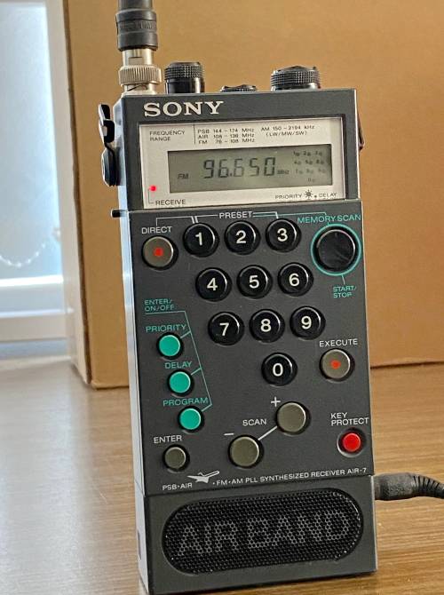 Sony Air 7 original box and instructions, working, incl. Power Adapter, Radio, Air, vintage, 1985