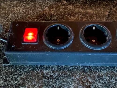 APSA  NR. 5000S  1.50m cable  8 Socket Type F - German Schuko Extension Lead, black,multiplug