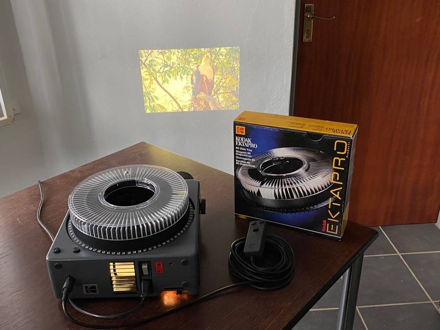 KODAK Slide Projector  S-AV 2030 with Kodak Retinar Vario Zoom Lens 70-120mm