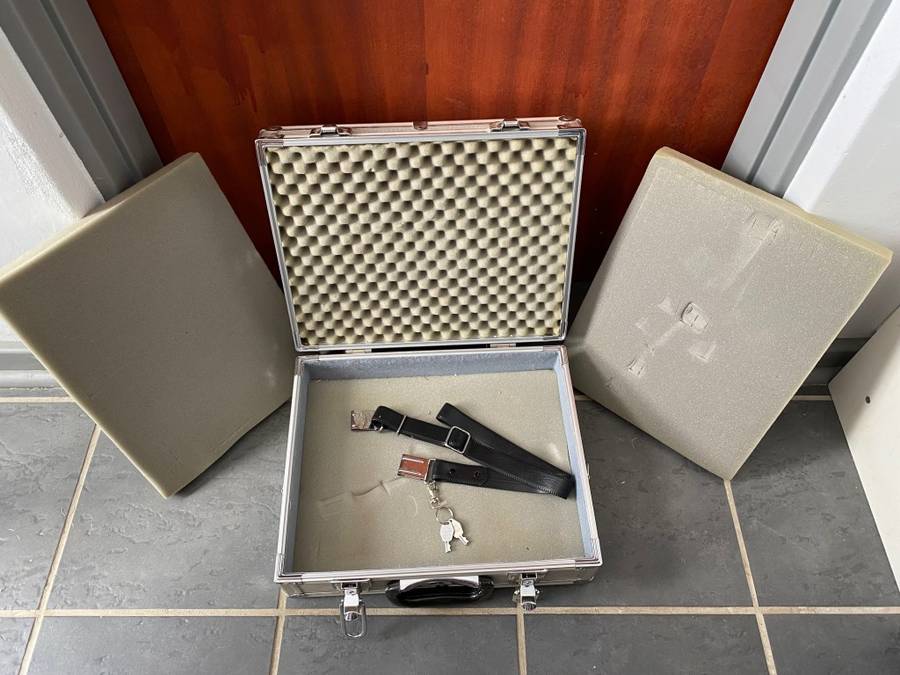 Aluminium Case, 40cmx31cmx14cm, briefcase, for Video or Photo Camera, from Germany, with brand on