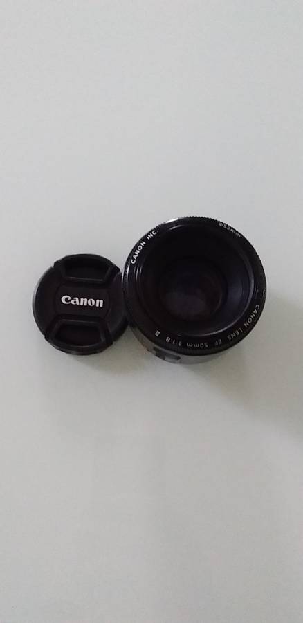 Canon 50mm 1:1.8 prime lens