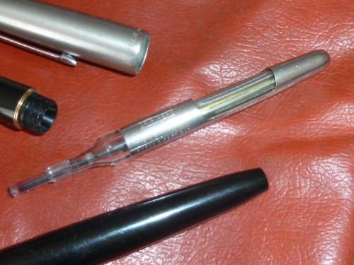PARKER VP, Fountain Pen with 14K Gold Nib, Very SCARCE