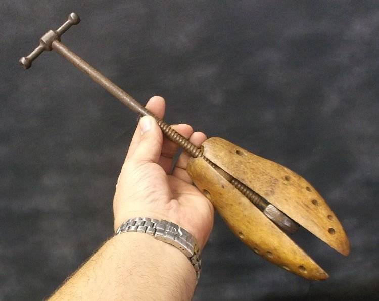 A VERY OLD SHOE STRETCHER