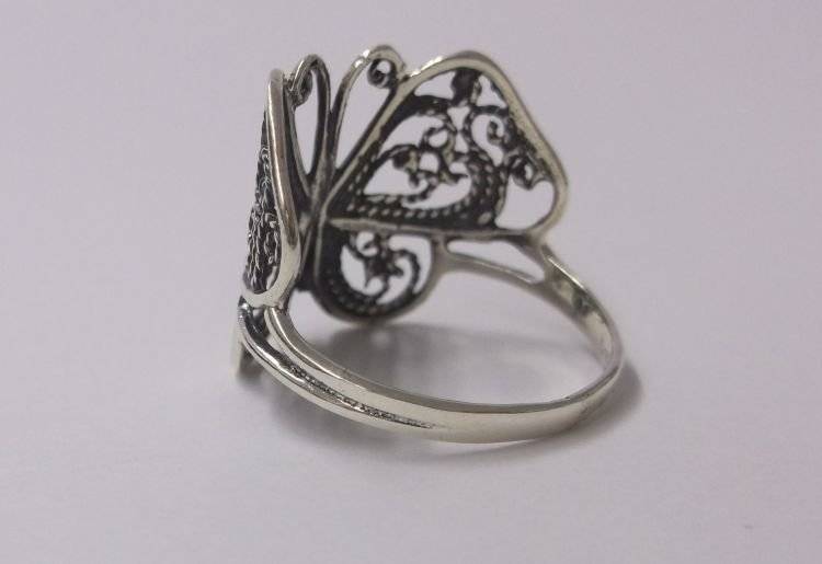 AN ABSOLUTELY GORGEOUS INTRICATELY DETAILED FILIGREE TYPE SOLID STERLING SILVER BUTTERFLY RING ..WOW