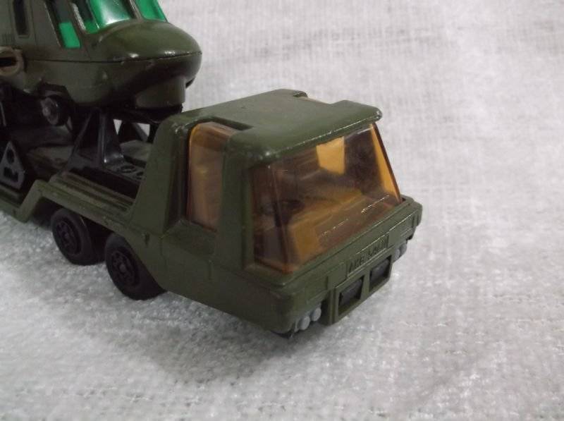 A TOTALLY COOL VINTAGE MATCHBOX LESNEY DIE CAST METAL MILITARY AIRCRAFT CARRIER AND HELICOPTER ..WOW