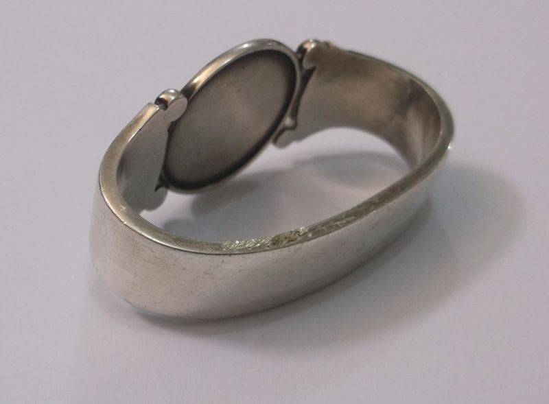 WOW !!! AN AWESOME RARE SOLID STERLING SILVER GEORG JENSEN NAPKIN RING WITH ENAMELED CHERUB MOTIF