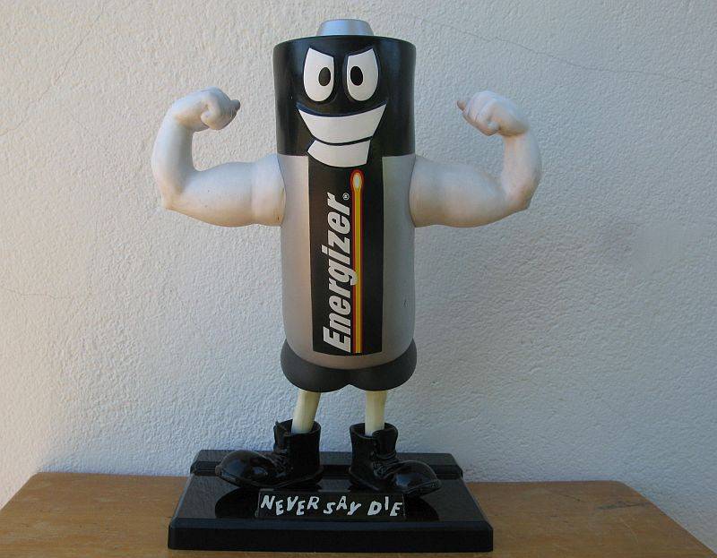 HOW COOL IS THIS !! AN ENERGIZER BATTERIES PROMOTIONAL ADVERTISING HARD RUBBER FIGURE !! BIG !!