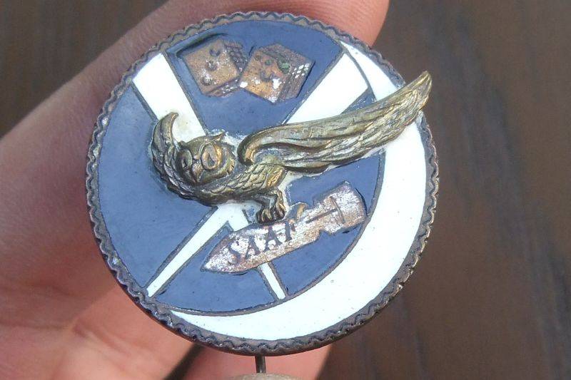 RARE WW2 SWEETHEART BROOCH OF THE 31ST SQUADRON - S.A.A.F