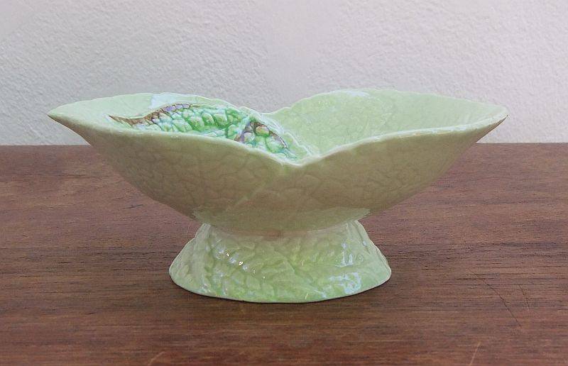 WOW !! A SPLENDID VINTAGE PORCELAIN SWEET BOWL BY CARLTON WARE ENGLAND IN GREAT CONDITION !!