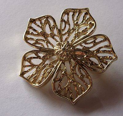 VINTAGE BROOCH - FLOWER FORM