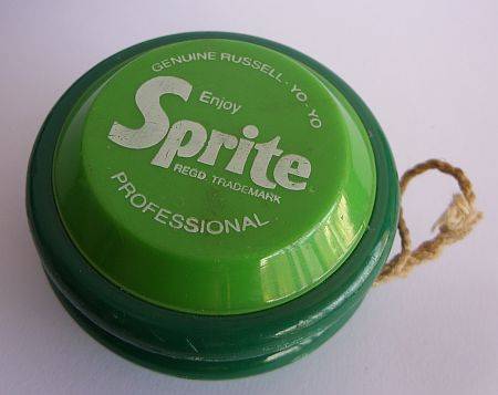 ORIGINAL VINTAGE GENUINE RUSSELL SPRITE YO-YO - BILINGUAL VERSION