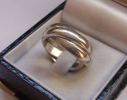 A VERY SPECIAL SOLID STERLING SILVER RUSSIAN WEDDING BAND BY VERSANI