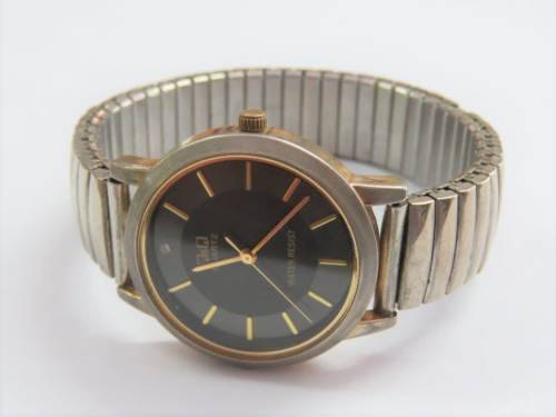 QandQ Quartz fashion watch - Working