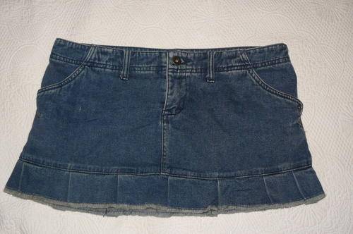 Ladies Volcom denim skirt - Size 34