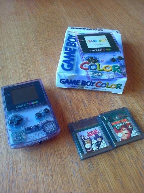 Game Boy Colour - purple, plus two games cartridges