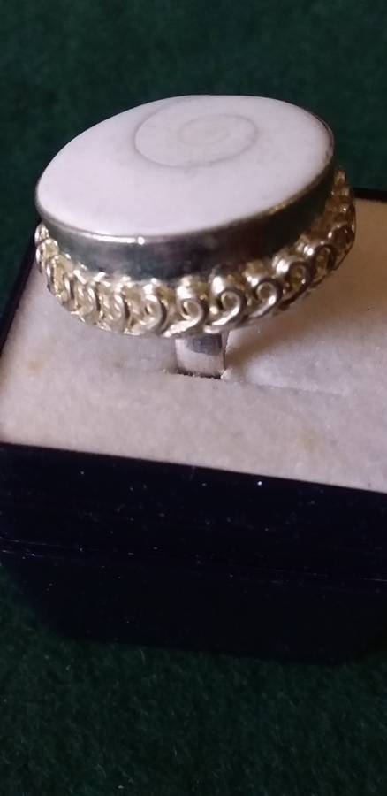 Genuine Operculeum Shell Ring