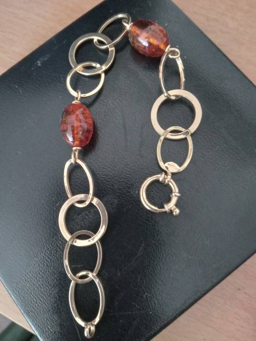 18ct Gold And Amber Bracelet (5.8g)