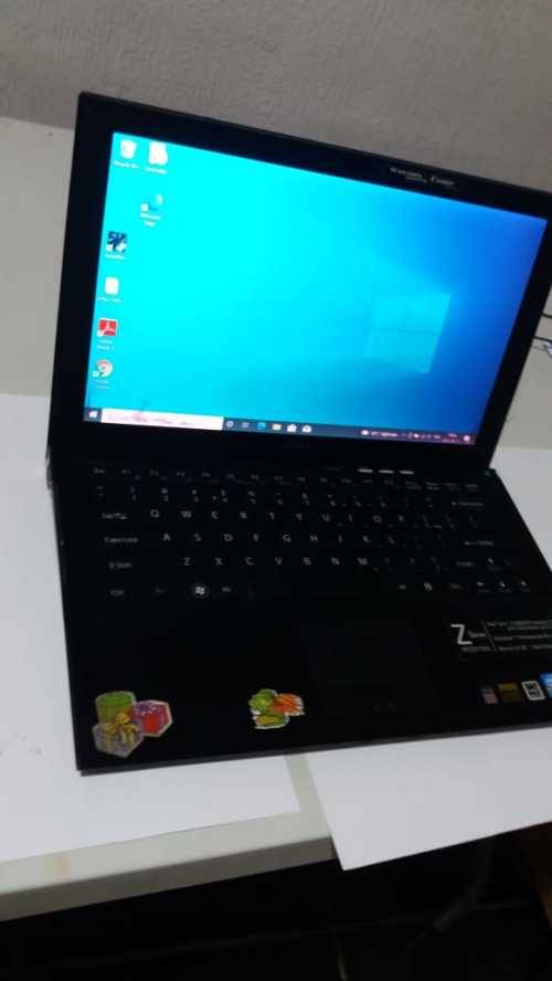 SONY i7 Lap Top Z Series 256 SSD 8gb RAM ** Grab A Bargain**