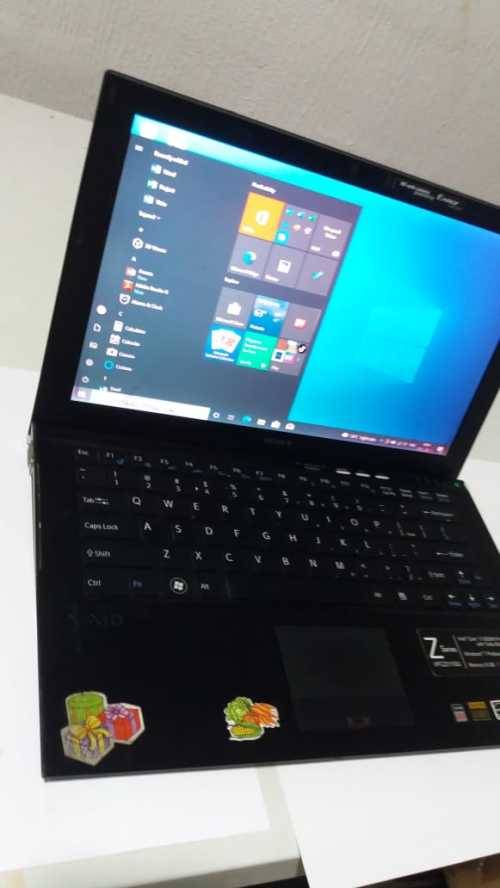 SONY i7 Lap Top Z Series 256 SSD 8gb RAM ** Grab A Bargain**