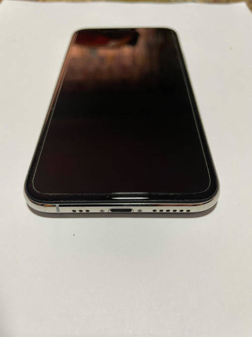 iPhone XS Black in Pristine Condition